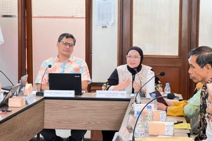 Agita Nurfianti mendorong penyempurnaan SPMB agar lebih adil, transparan, responsif, dan mampu menjamin pemerataan mutu pendidikan di Jawa Barat.
